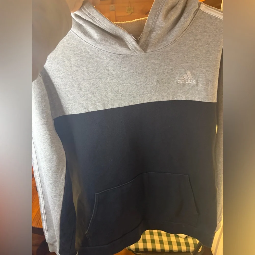 Adidas Jrs XL Black and Gray Hoodie Sweater - Picture 6 of 8